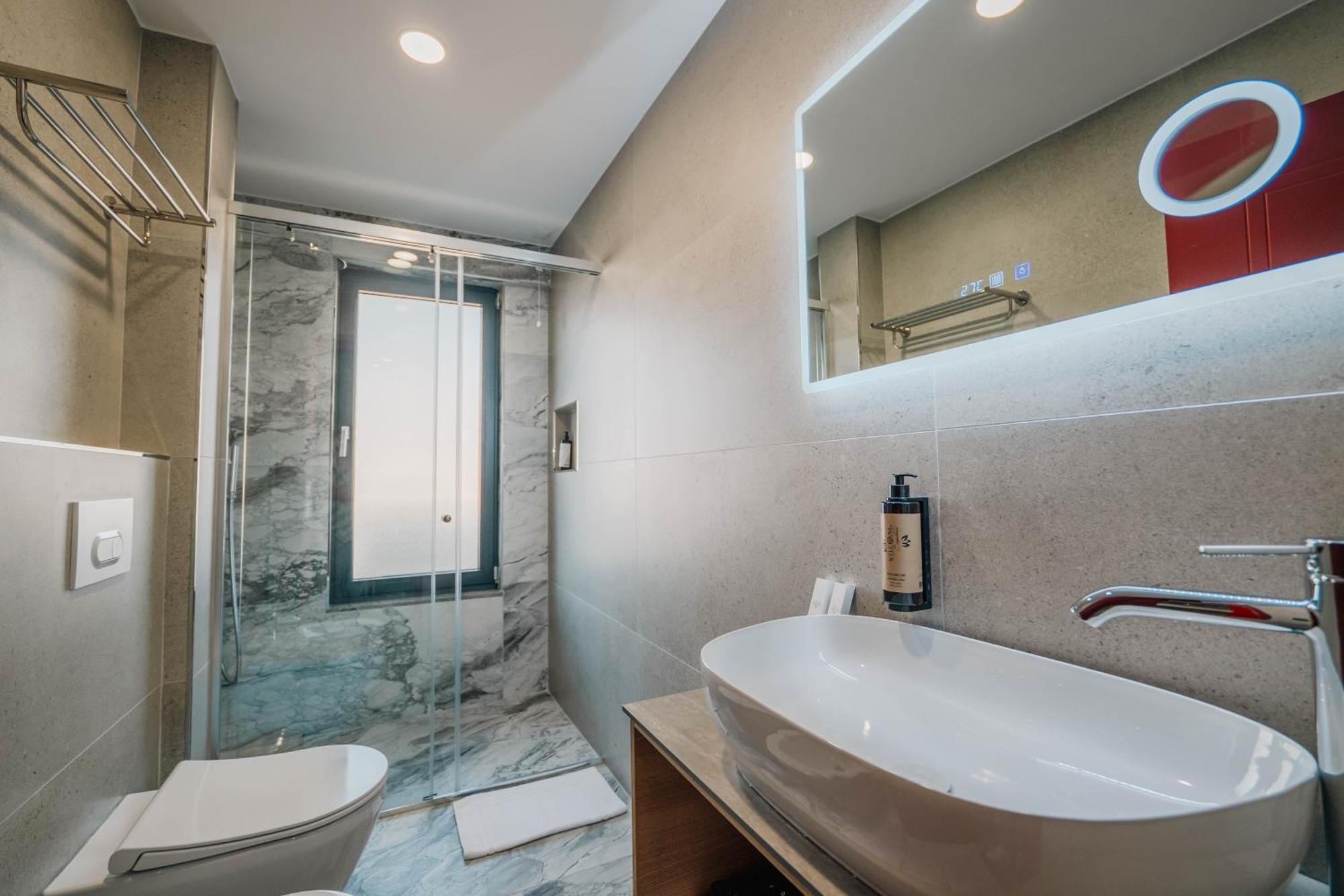 Ermes Luxury 4* Durrës