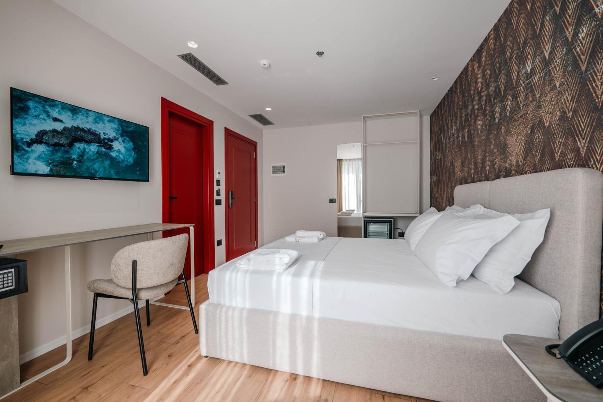 Ermes Luxury 4* Durrës