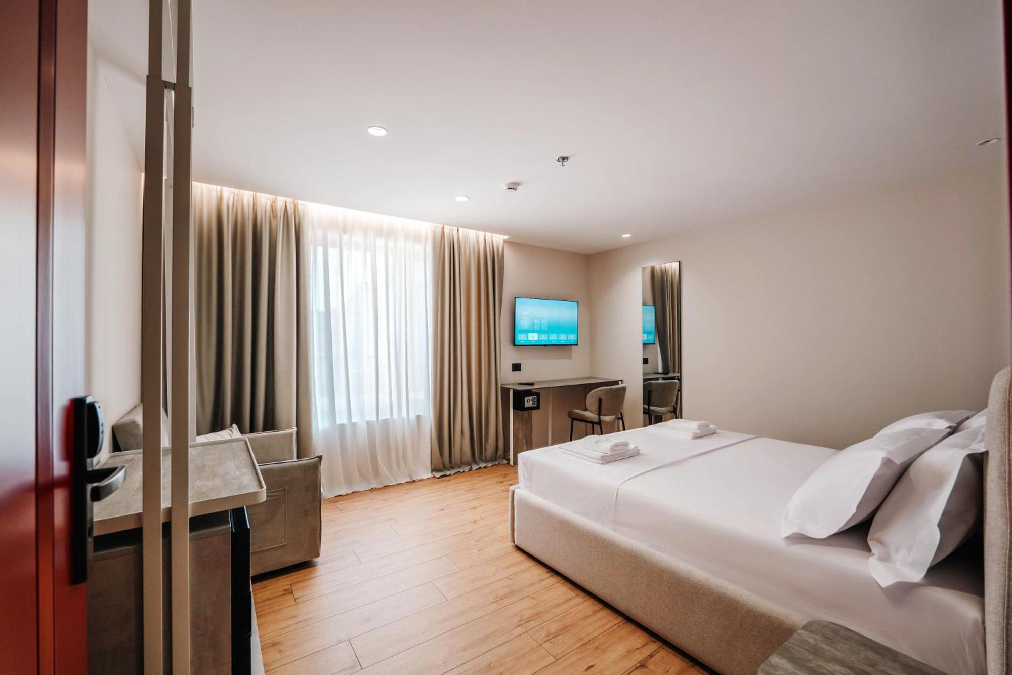 Ermes Luxury Hotel 4*