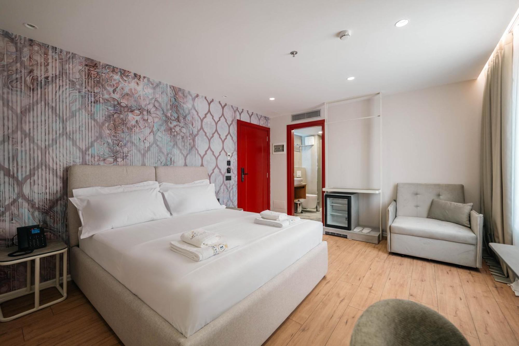 Ermes Luxury 4* Durrës