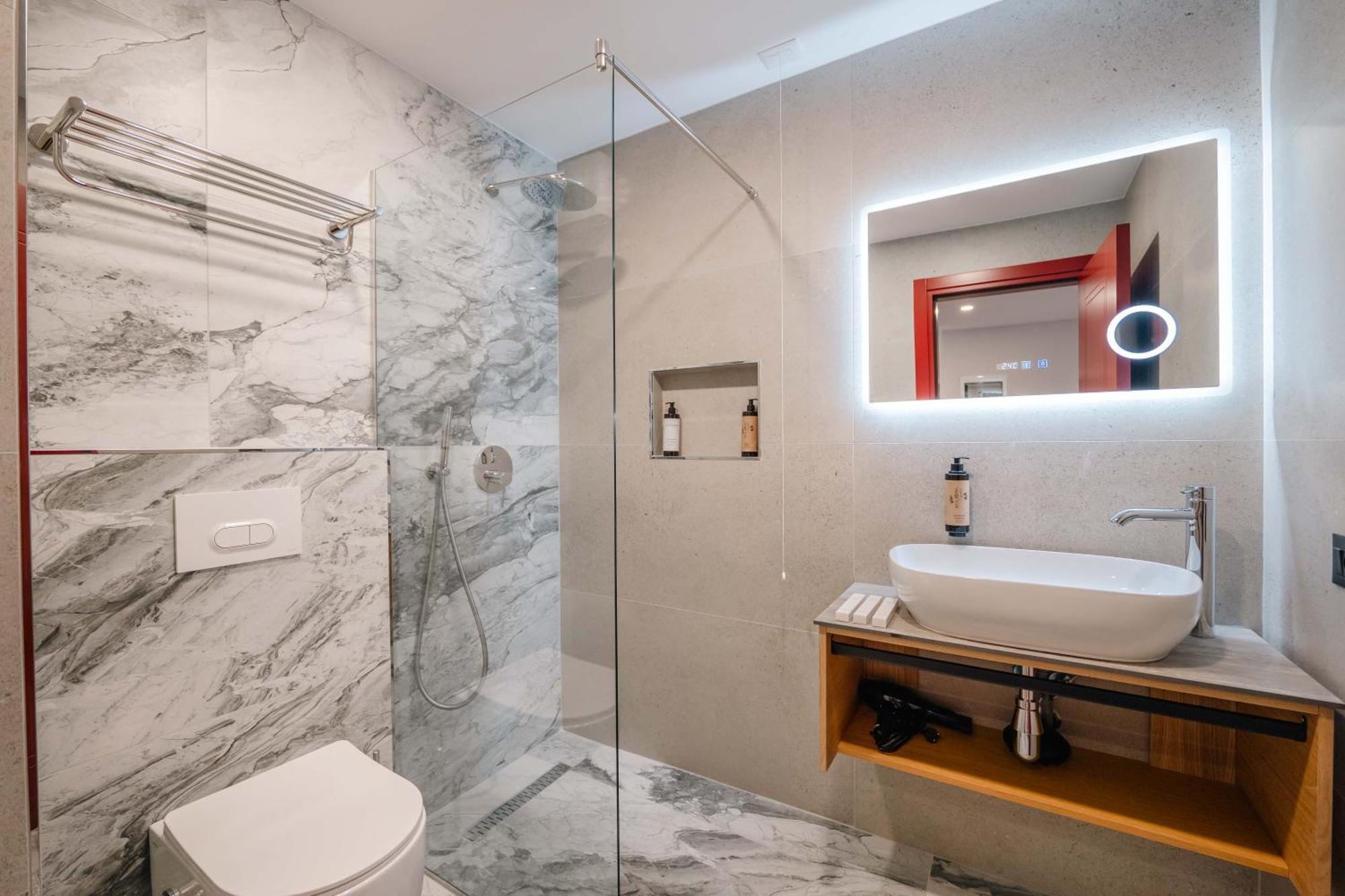Ermes Luxury Hotel 4*