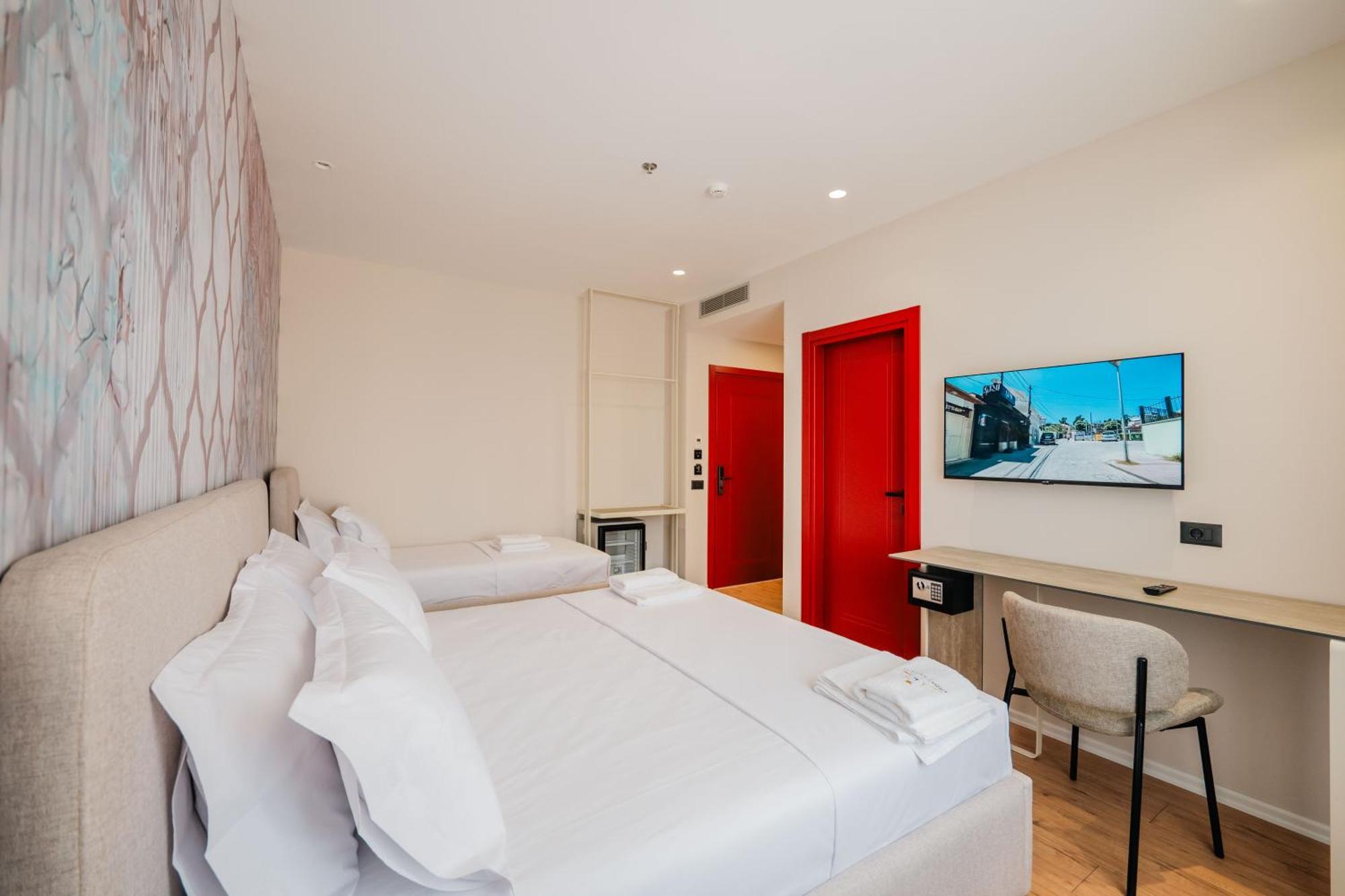 Ermes Luxury 4* Durrës